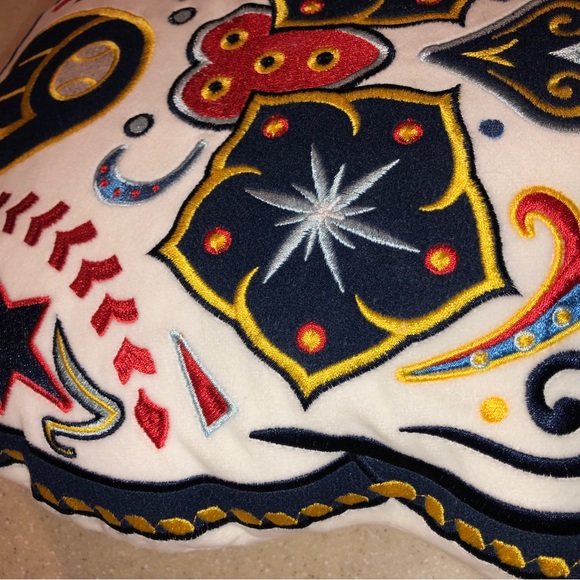 NWOT- Milwaukee Brewers Day of the Dead pillow - Picture 8 of 8